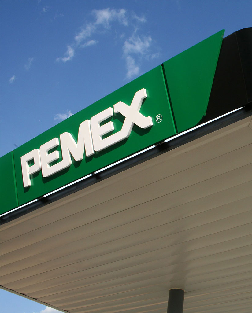 Leyenda Pemex® Iluminada Faldon Plastiglass®